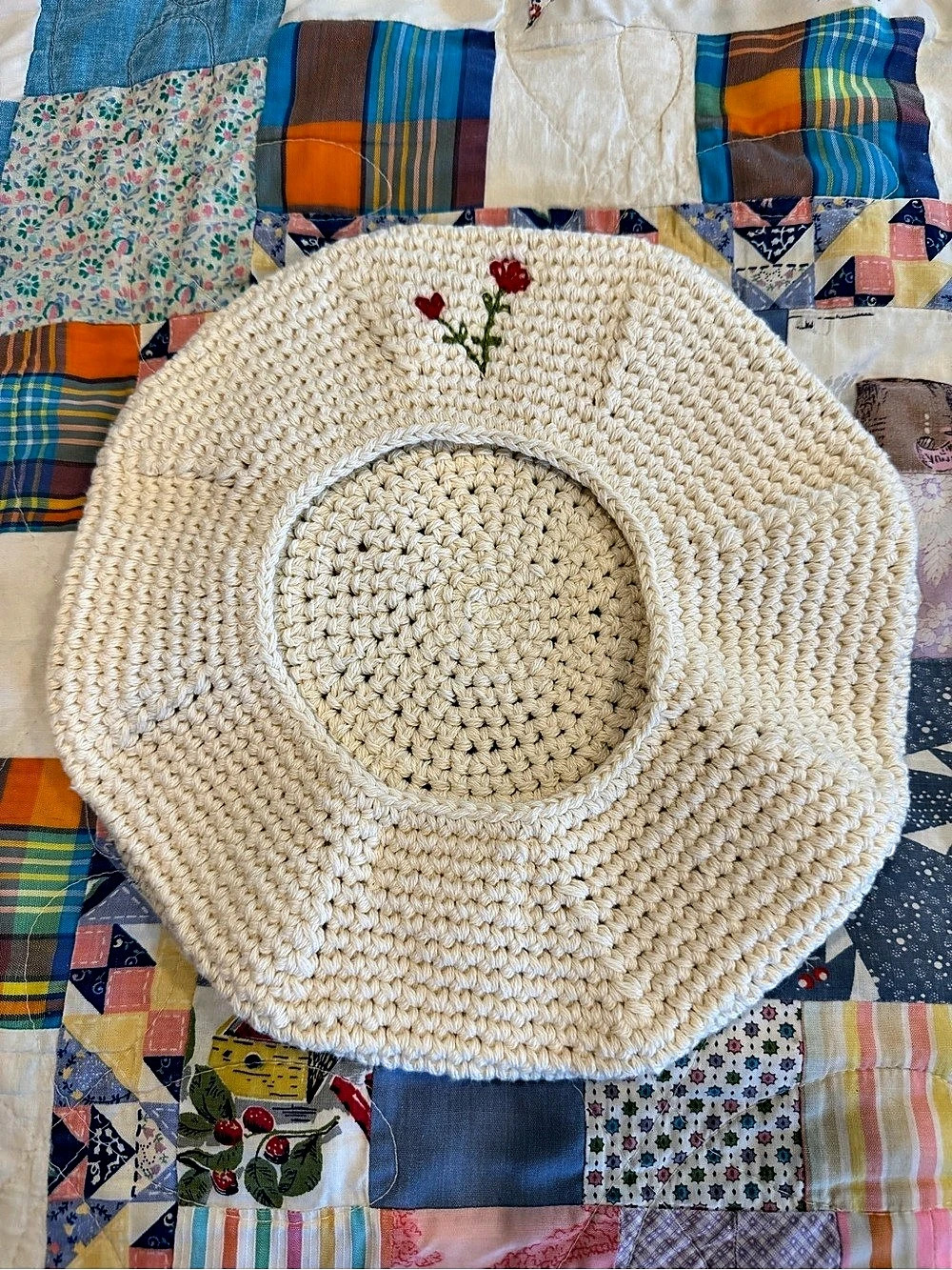 Free People Evermore Crochet Beret Cream Cotton Red Rose Boho Cottagecore NWT OS